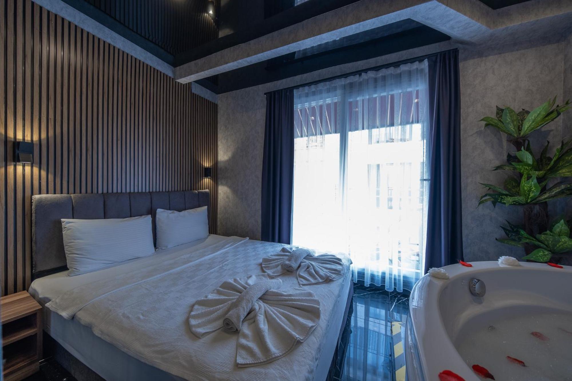 Mrt Suites Lara Анталія Екстер'єр фото